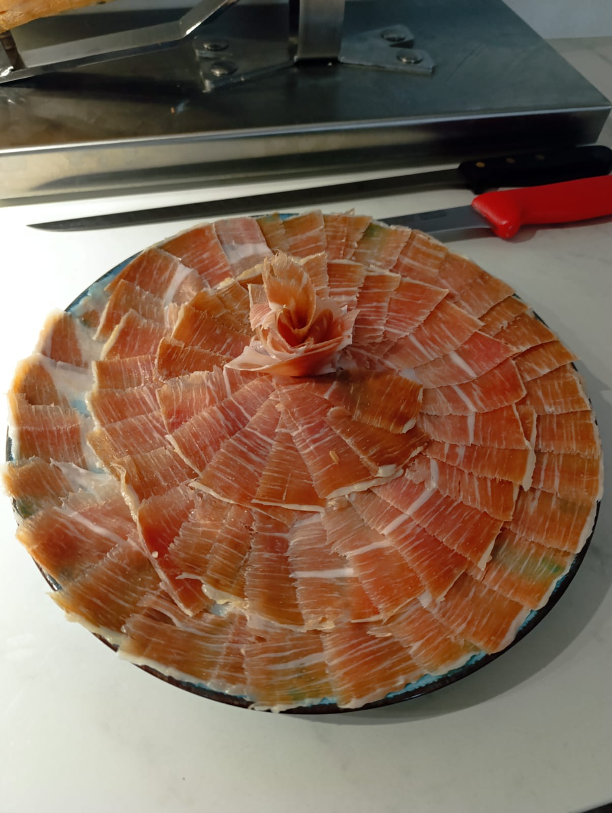 DUROC CUT 5xWELL PLATED DISHES.